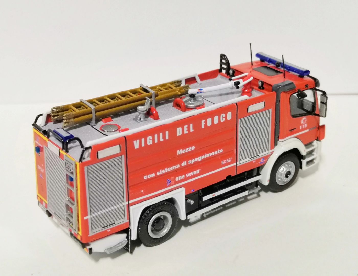 A.B.P. - Mercedes-Benz Atego II Fornitura 'ONE SEVEN' Restyling - Milano, foto 6