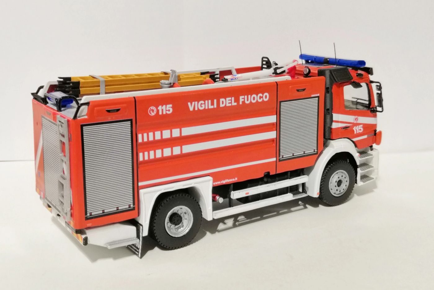 A.B.P. - Mercedes-Benz Atego II Fornitura Restyling - Lumezzane (BS), foto 6