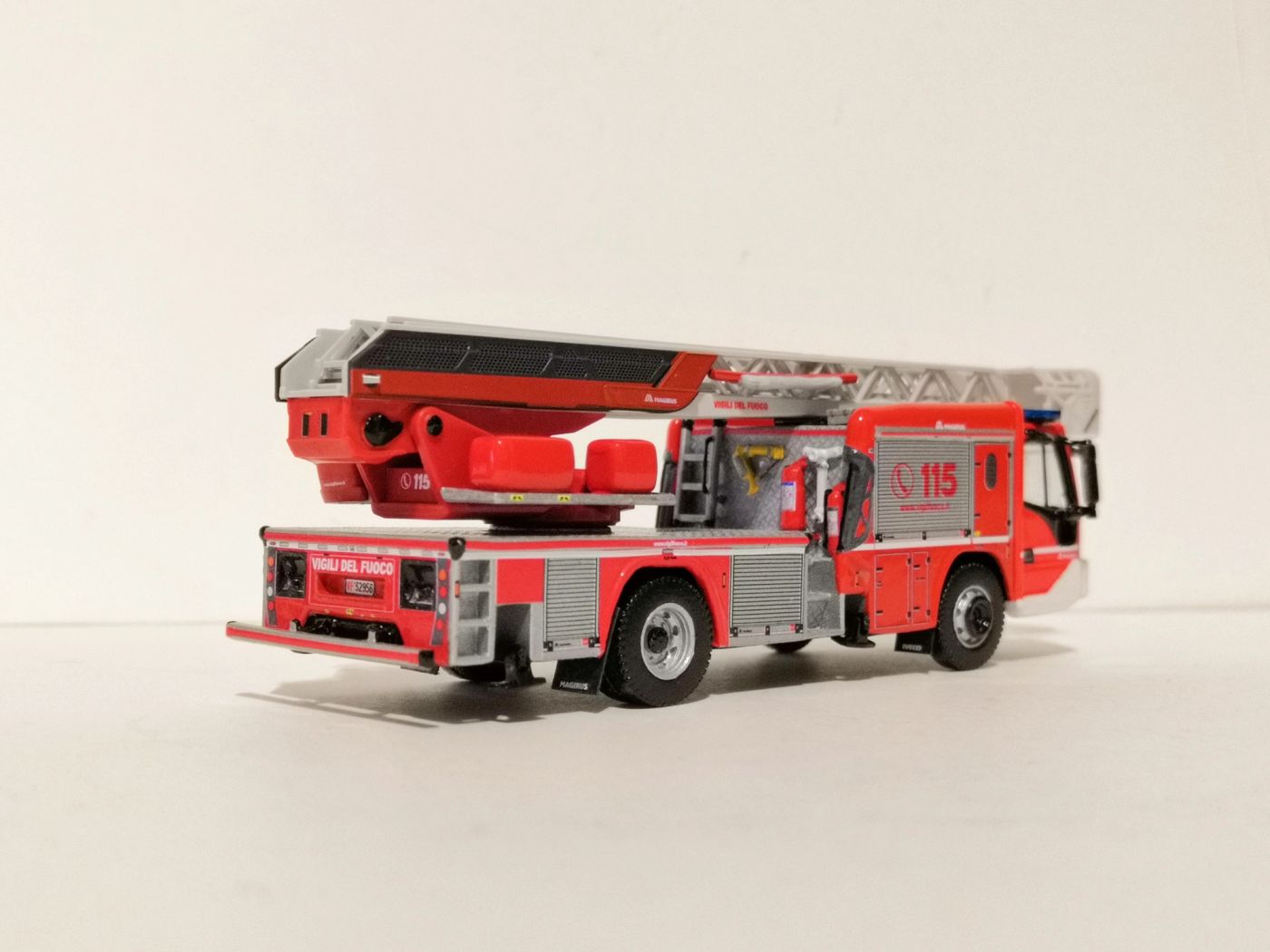 1-87 AS Eurocargo 160 E 32 'Low Line', foto 7