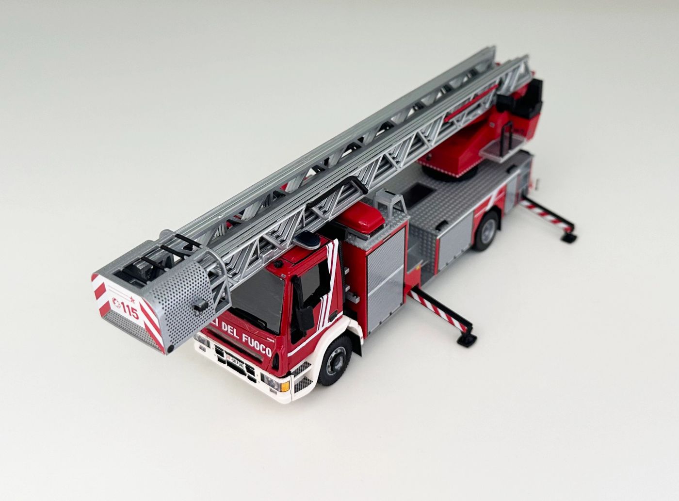 A.S. Autoscala Iveco Eurofire 150E27 Scala da 24 metri Vol. Pieve Emanuele (MI), foto 1