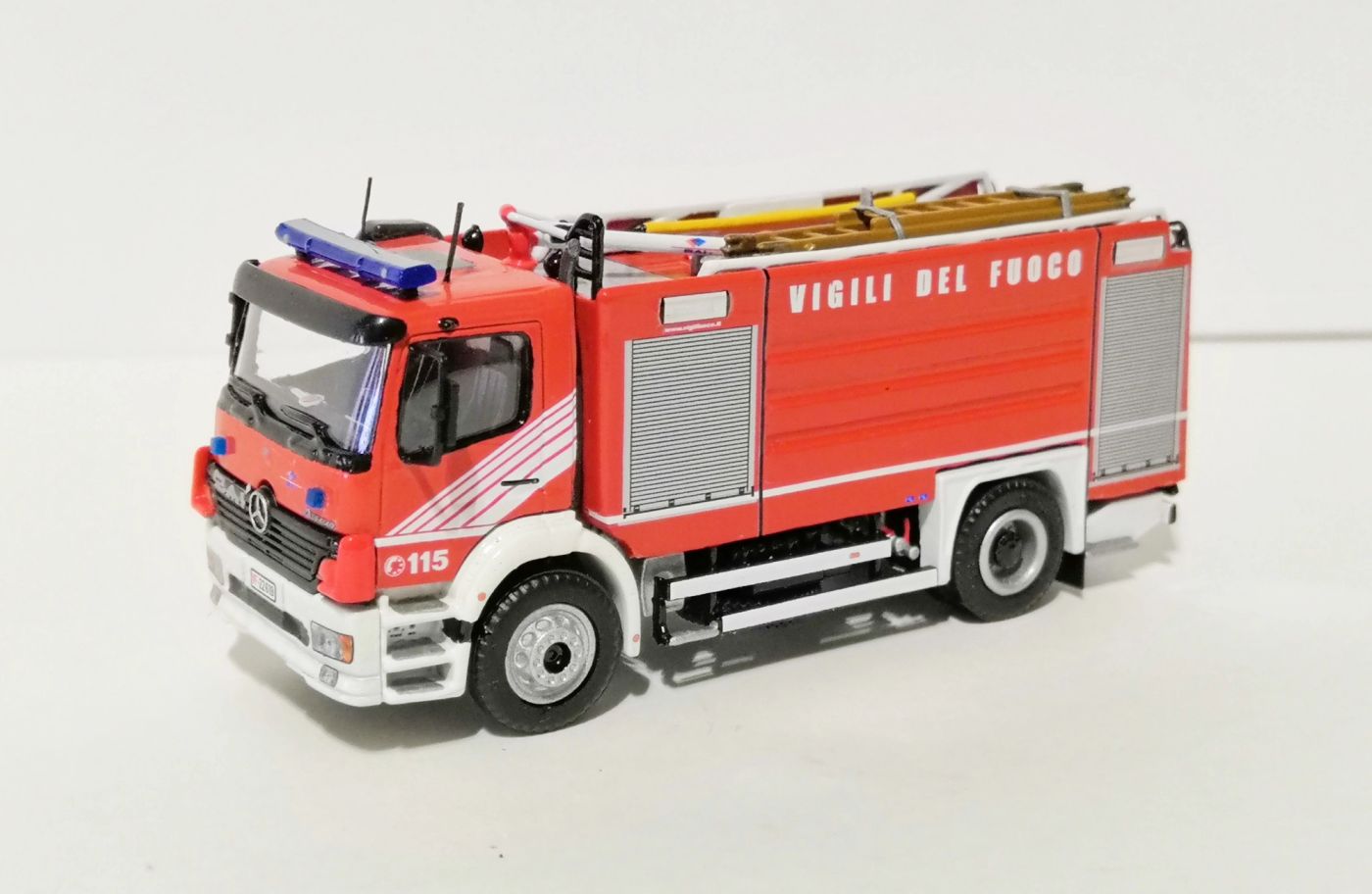 A.B.P. - Mercedes-Benz Atego II Fornitura Restyling FORTINI, foto 2
