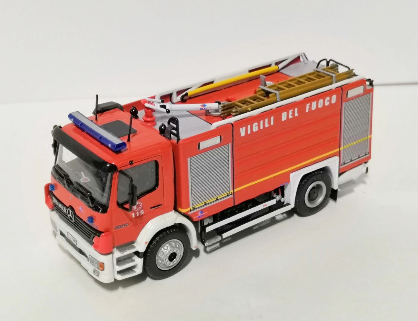 A.B.P. - Mercedes-Benz Atego II Fornitura Restyling - Forlì (FC), foto 3