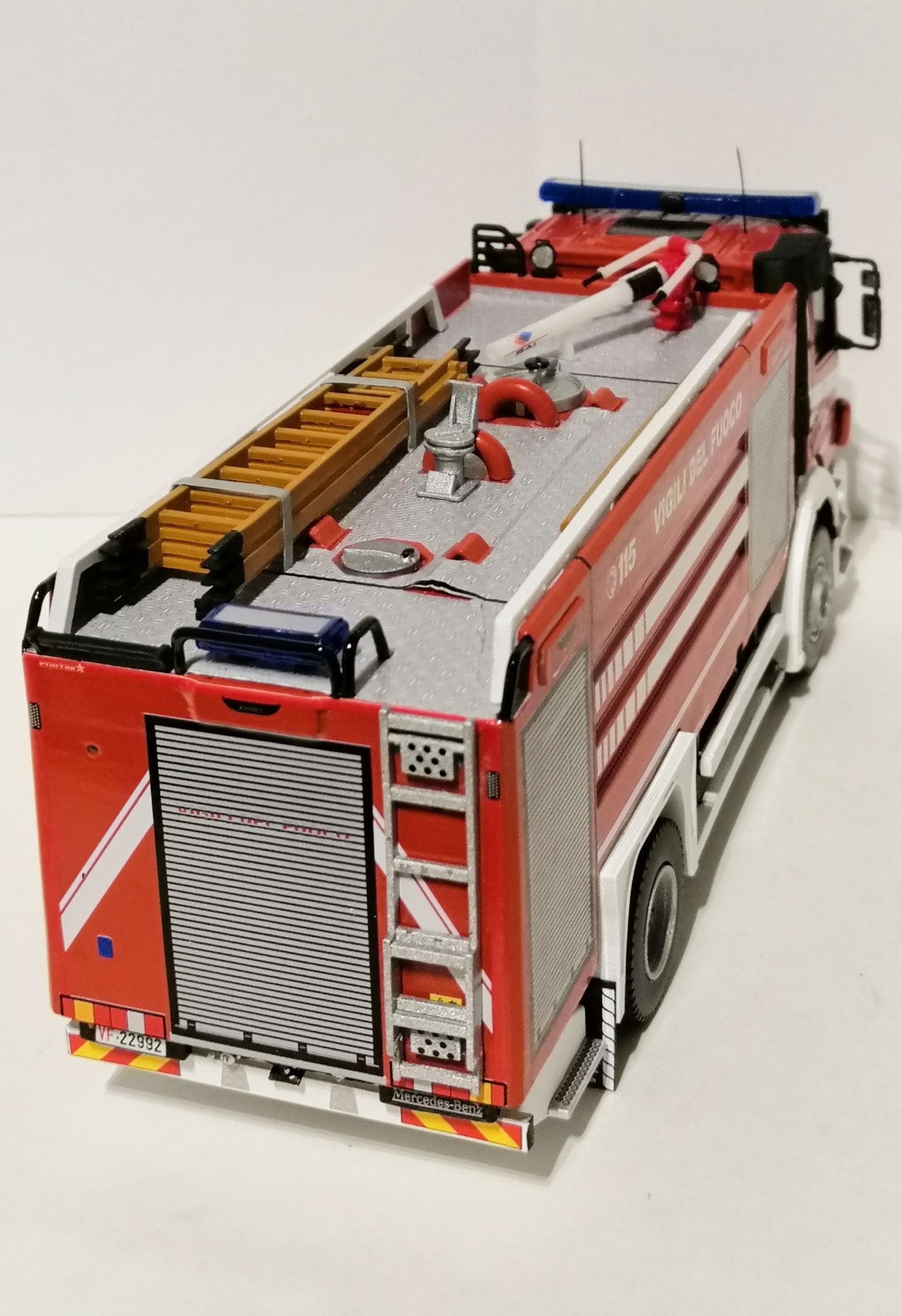 A.B.P. - Mercedes-Benz Atego II Fornitura Restyling - Lumezzane (BS), foto 5