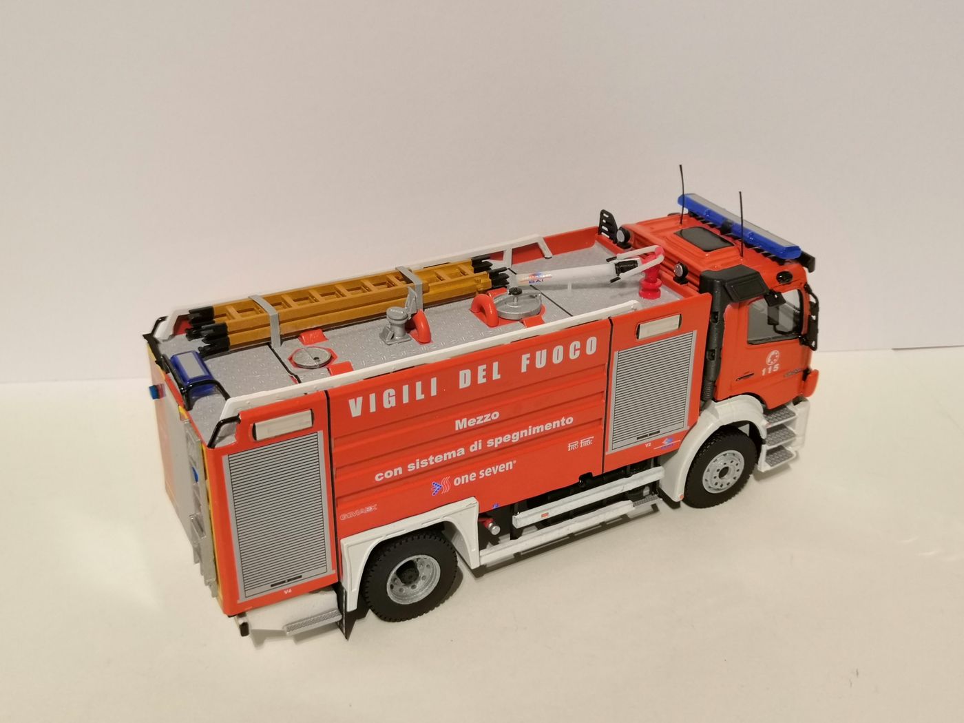A.B.P. - Mercedes-Benz Atego II Fornitura 'ONE SEVEN' - Milano, foto 9