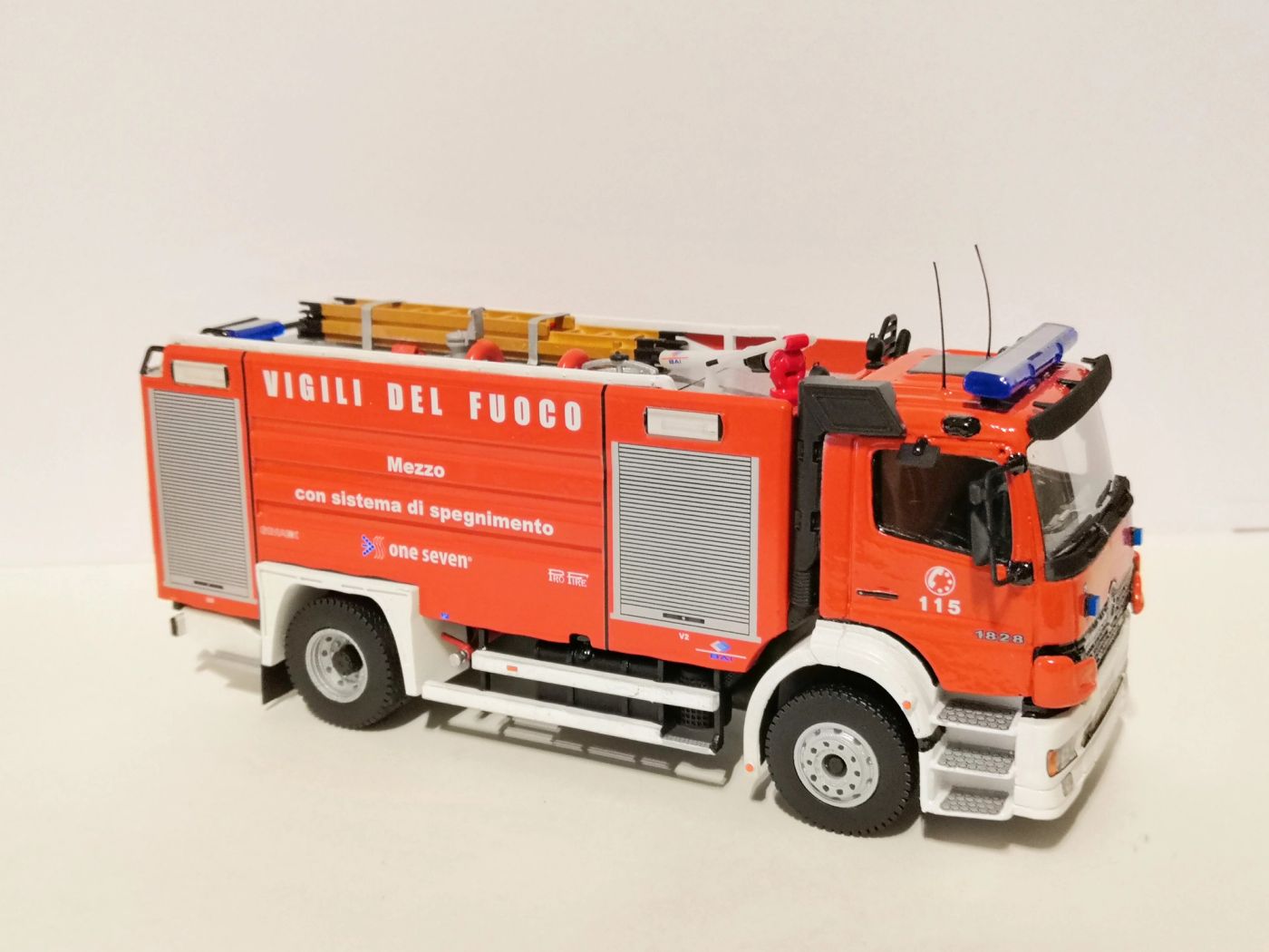 A.B.P. - Mercedes-Benz Atego II Fornitura 'ONE SEVEN' - Milano, foto 13