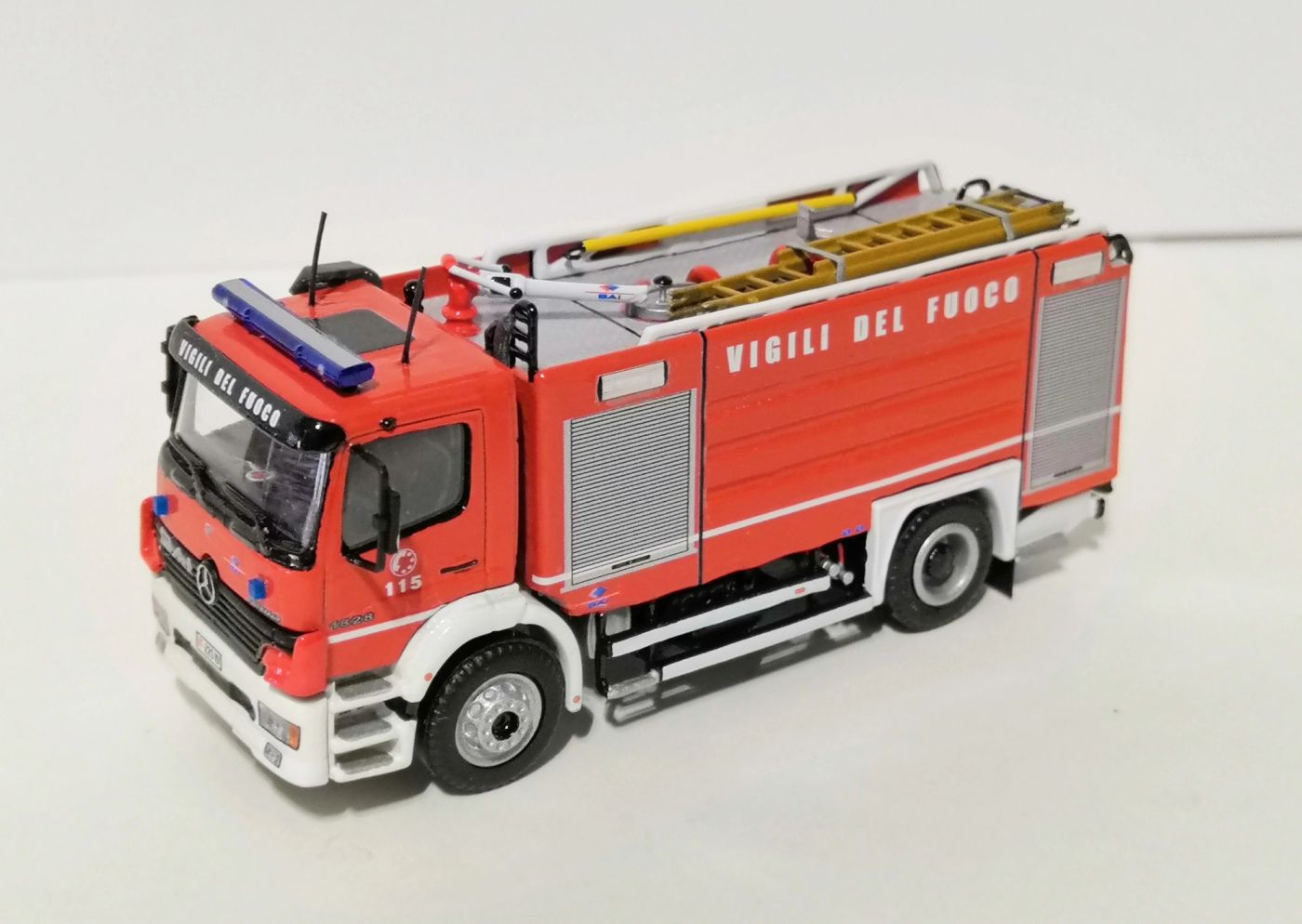 A.B.P. - Mercedes-Benz Atego II Fornitura Restyling, foto 3