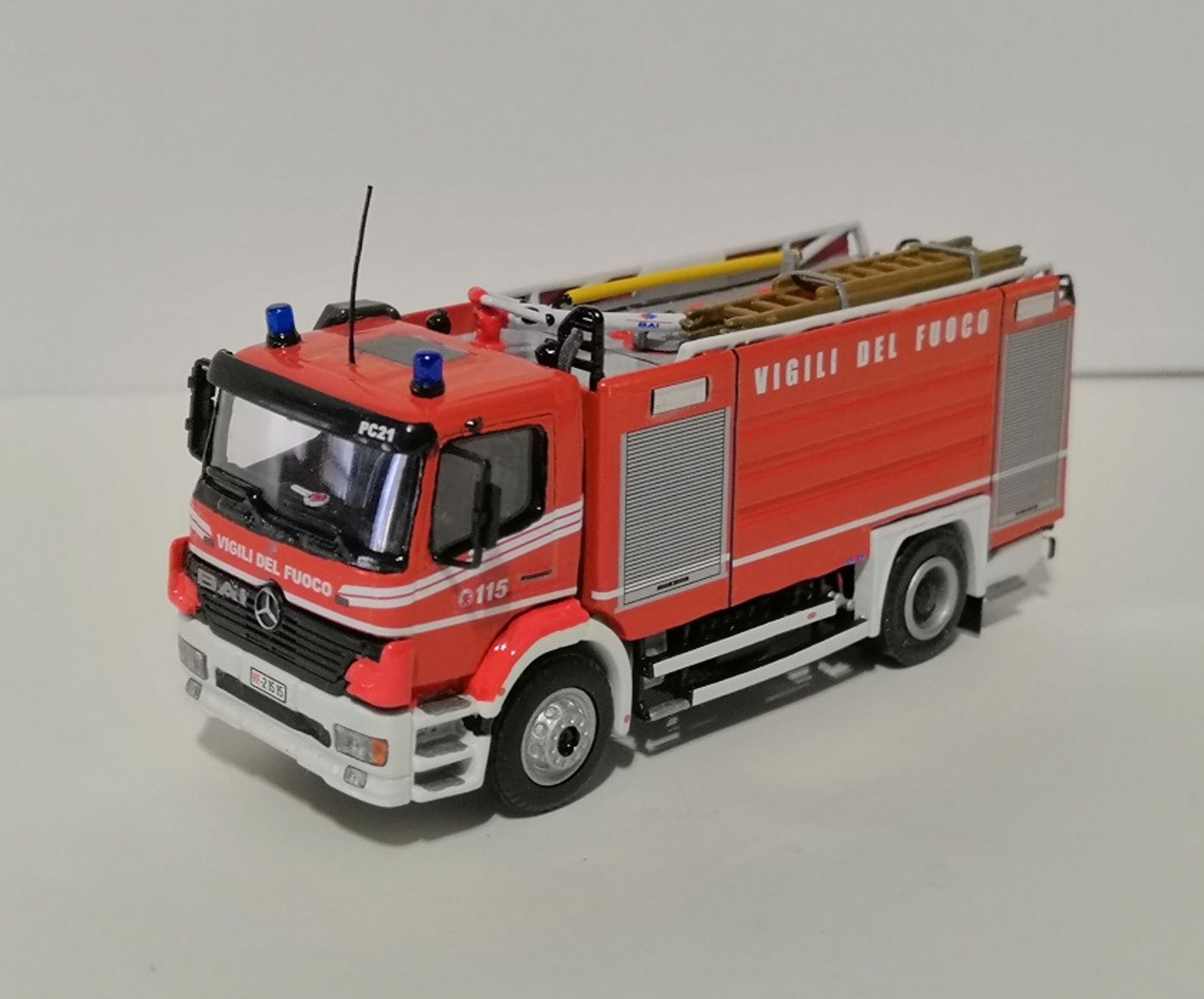 A.B.P. - Mercedes-Benz Atego I Fornitura Restyling - Bologna (BO), foto 2