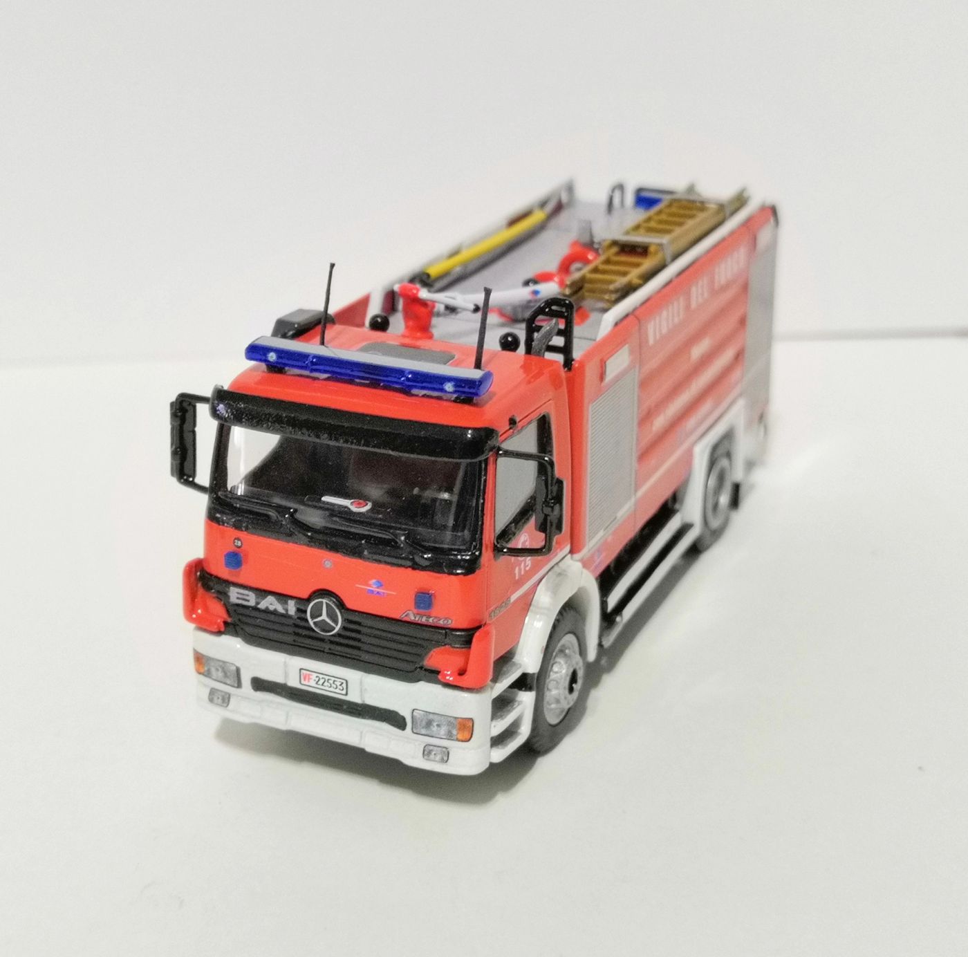 A.B.P. - Mercedes-Benz Atego II Fornitura 'ONE SEVEN' Restyling - Milano, foto 1
