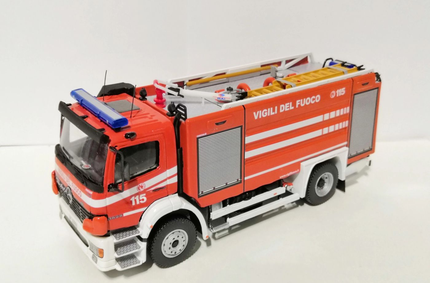 A.B.P. - Mercedes-Benz Atego II Fornitura Restyling - Lumezzane (BS), foto 2