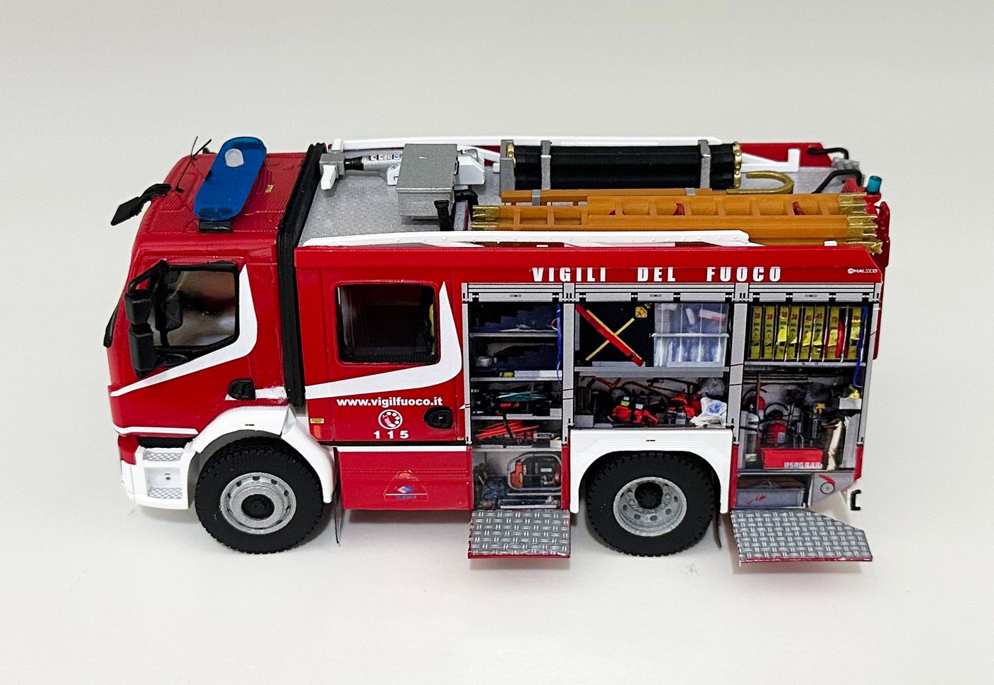 A.P.S. Volvo 280/290 I Fornitura - 'Open Decals', foto 3