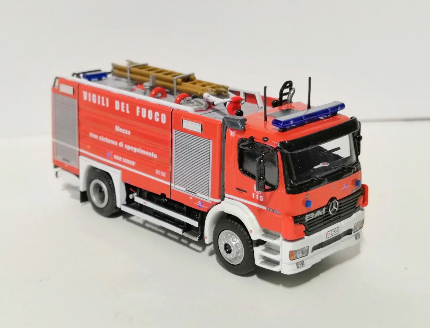 A.B.P. - Mercedes-Benz Atego II Fornitura 'ONE SEVEN' Restyling - Milano, foto 7