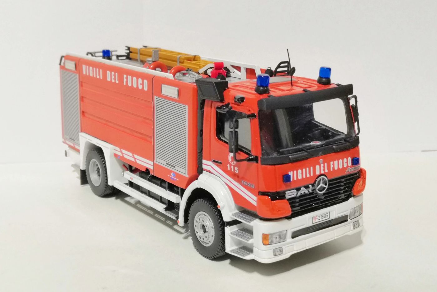 A.B.P. - Mercedes-Benz Atego I Fornitura Restyling - Roseto degli Abruzzi (TE), foto 8