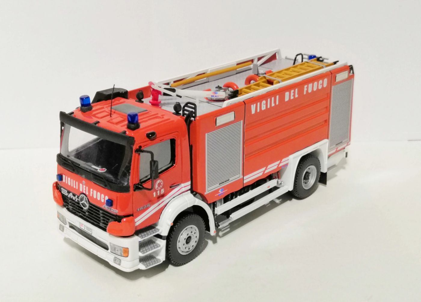 A.B.P. - Mercedes-Benz Atego I Fornitura Restyling - Roseto degli Abruzzi (TE), foto 2