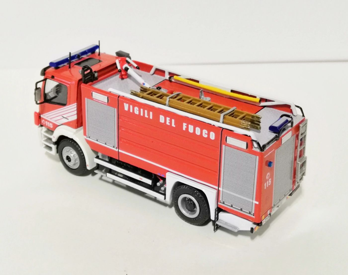A.B.P. - Mercedes-Benz Atego II Fornitura Restyling FORTINI, foto 3