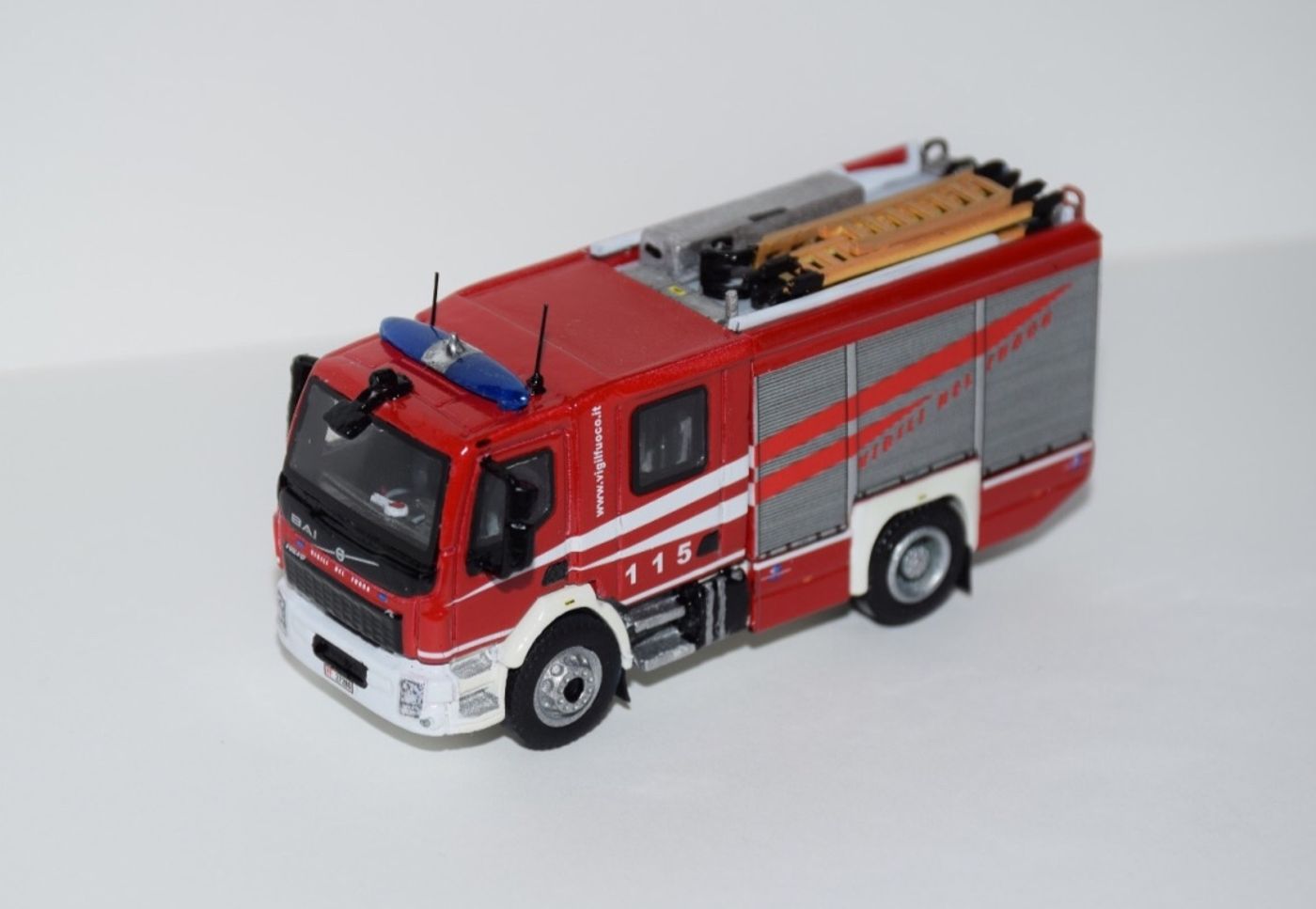 A.P.S. Volvo 280/290 IV Serie, foto 4