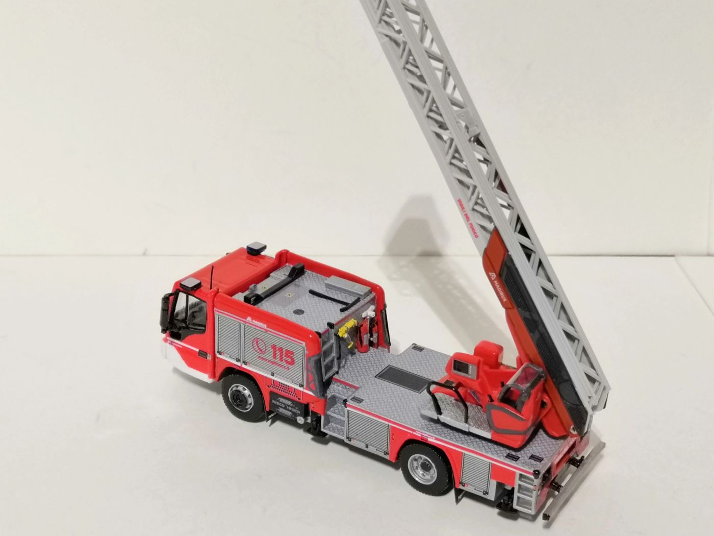 1-87 AS Eurocargo 160 E 32 'Low Line', foto 15