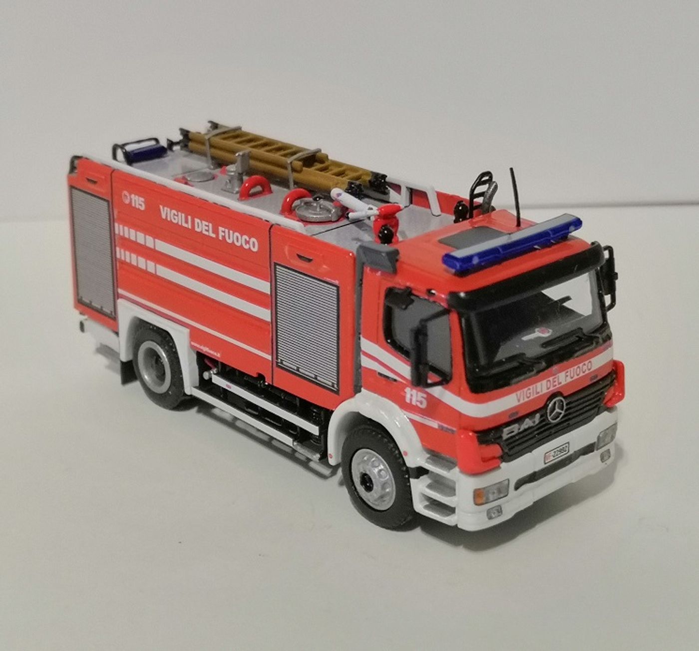 A.B.P. - Mercedes-Benz Atego II Fornitura Restyling - Lumezzane (BS), foto 11