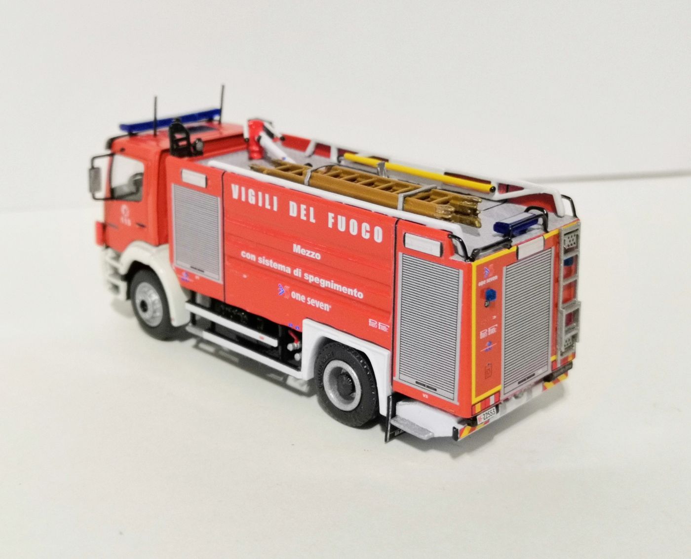A.B.P. - Mercedes-Benz Atego II Fornitura 'ONE SEVEN' - Milano, foto 4