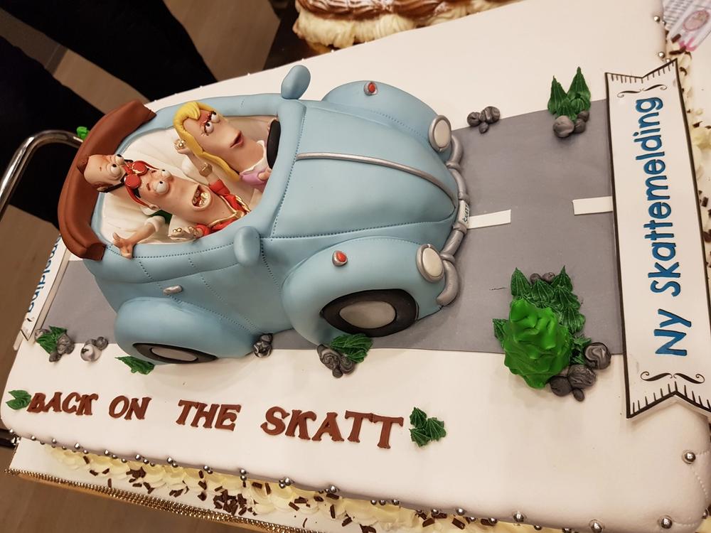 Kake med marsipanbil