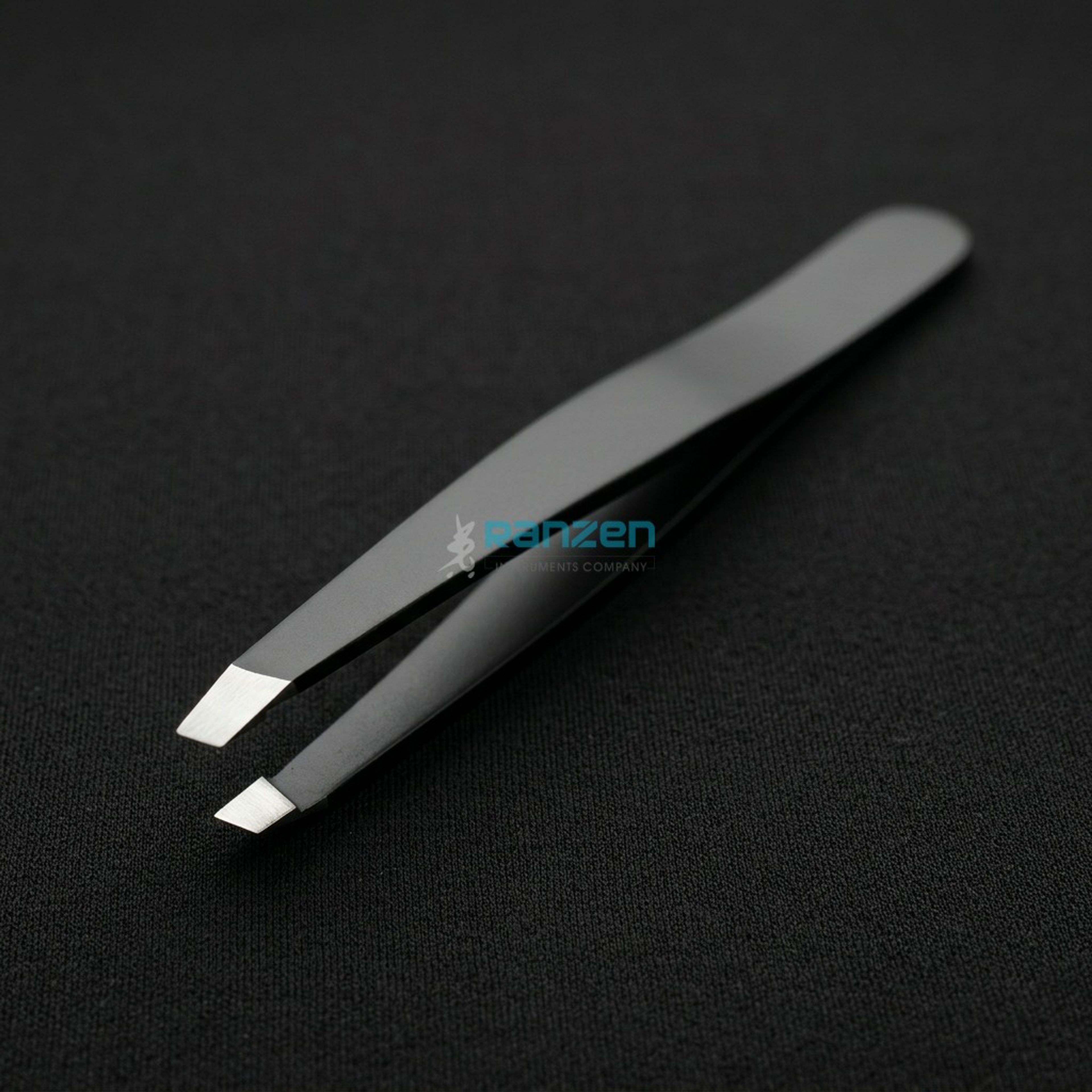 Slanted Tip Tweezer — Matt Black