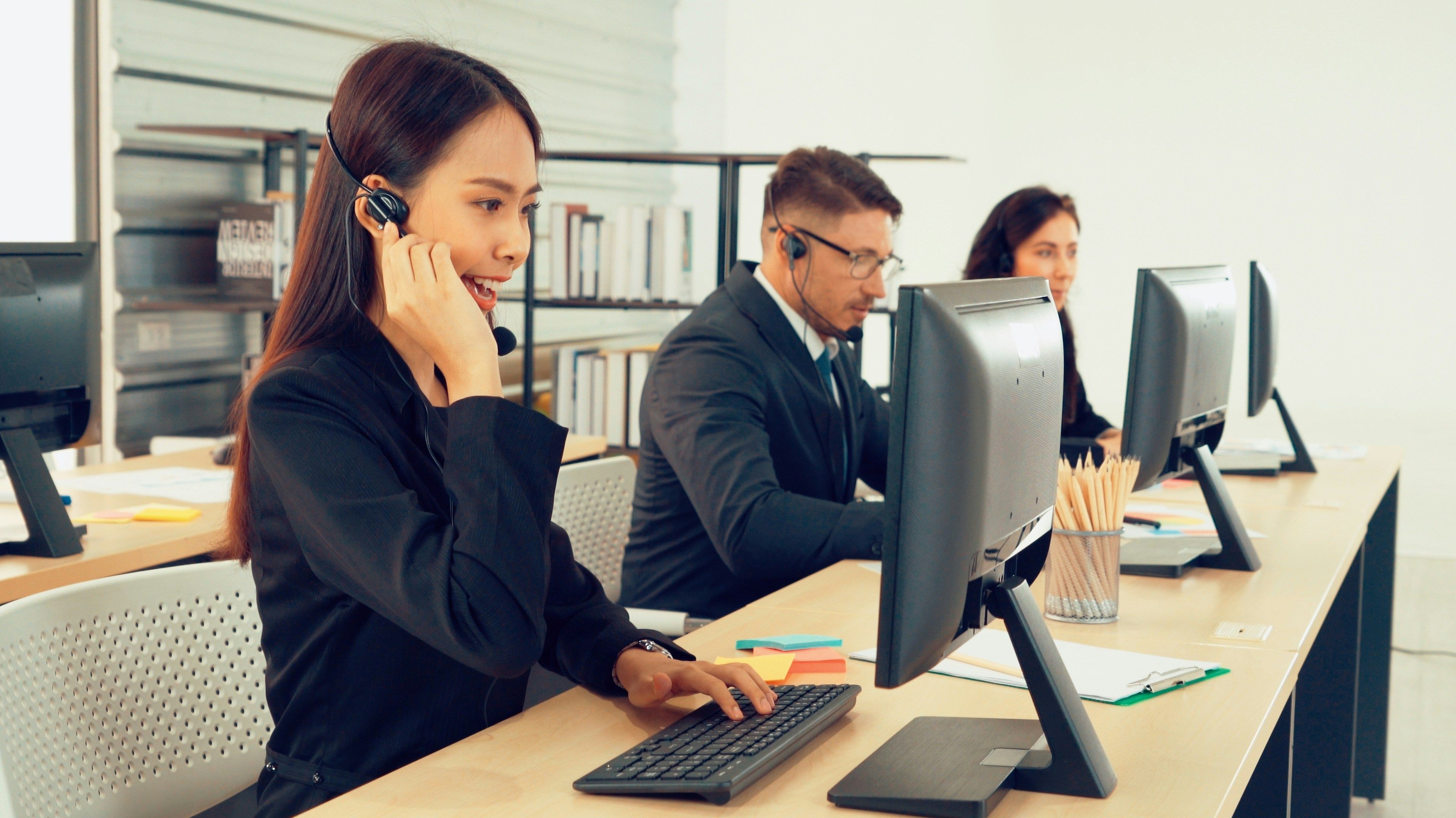 A preview of DPP's secure database showing a 7-year audit trail and digitally signed documents ensuring full compliance with the European ESPR Regulation and protection of company data.