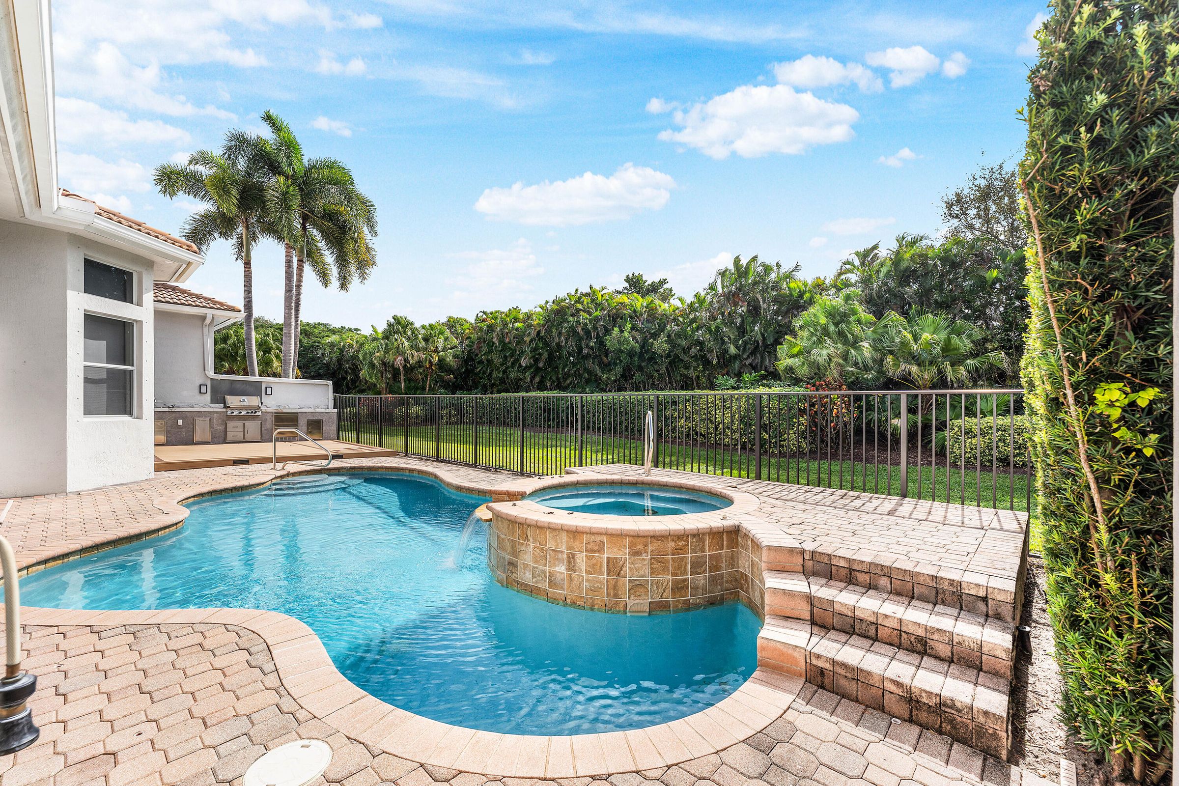 8168 Valhalla Drive