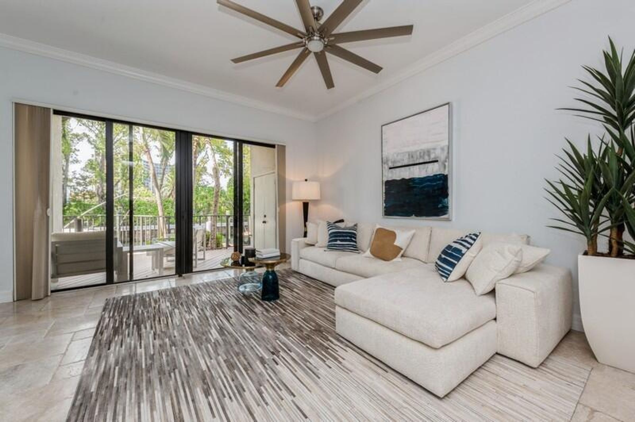 4401 N Ocean Boulevard 16
