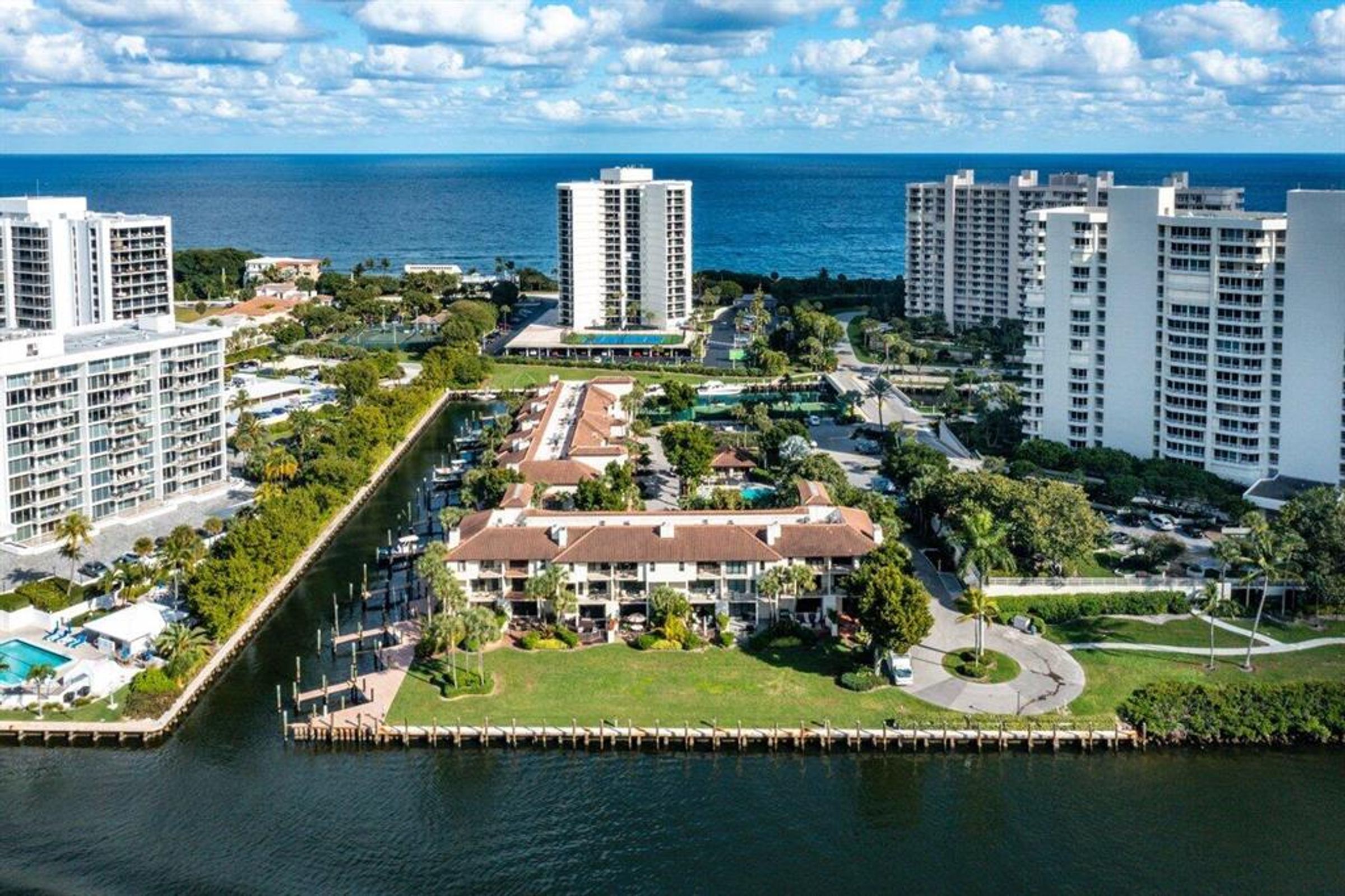4401 N Ocean Boulevard 16