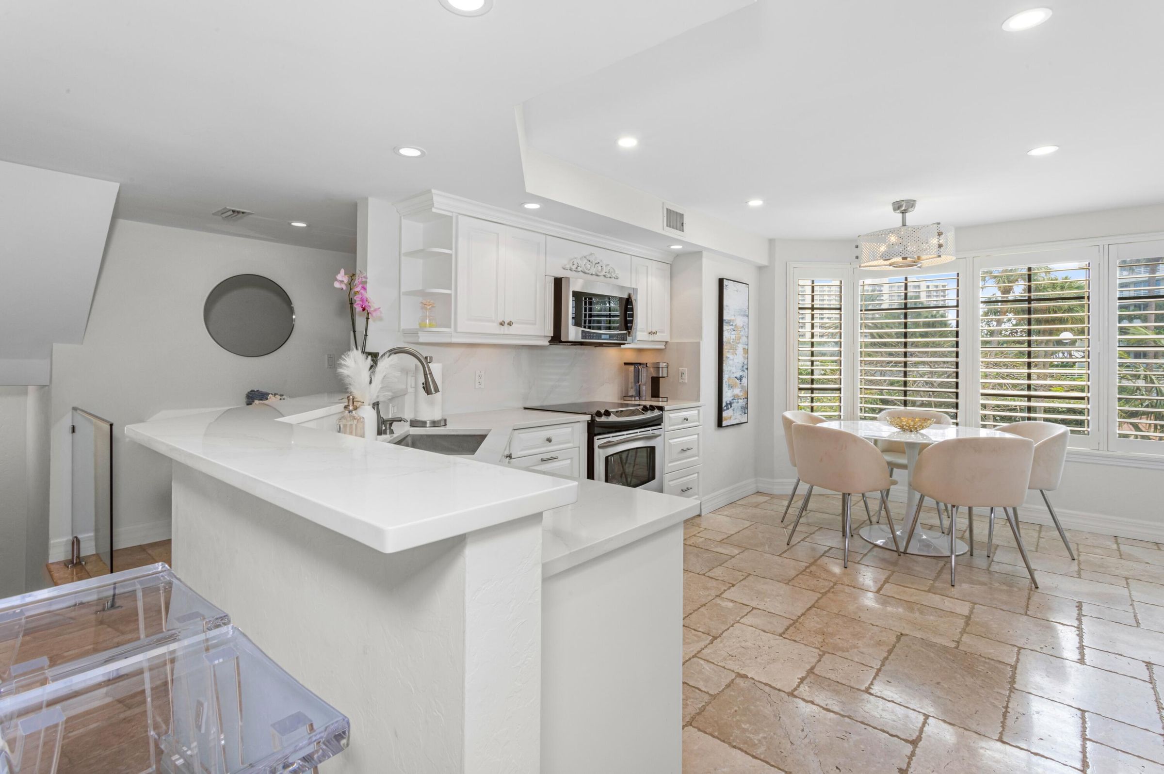 4401 N Ocean Boulevard 16