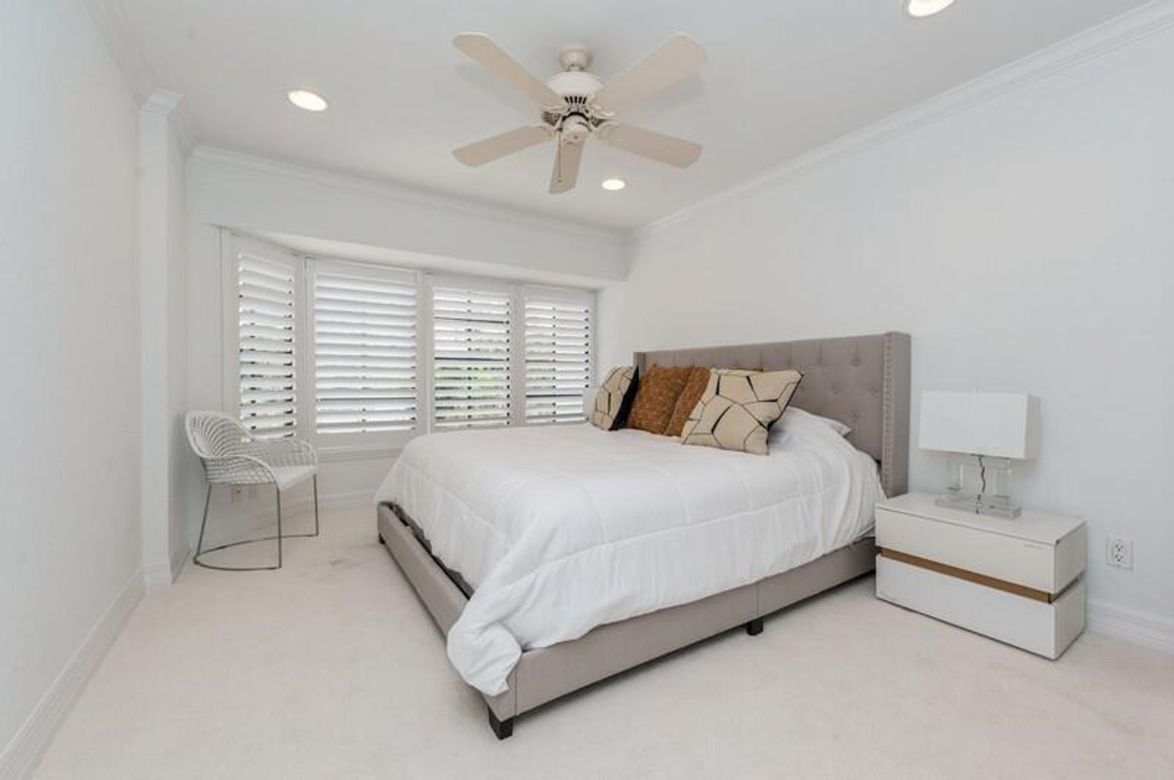 4401 N Ocean Boulevard 16