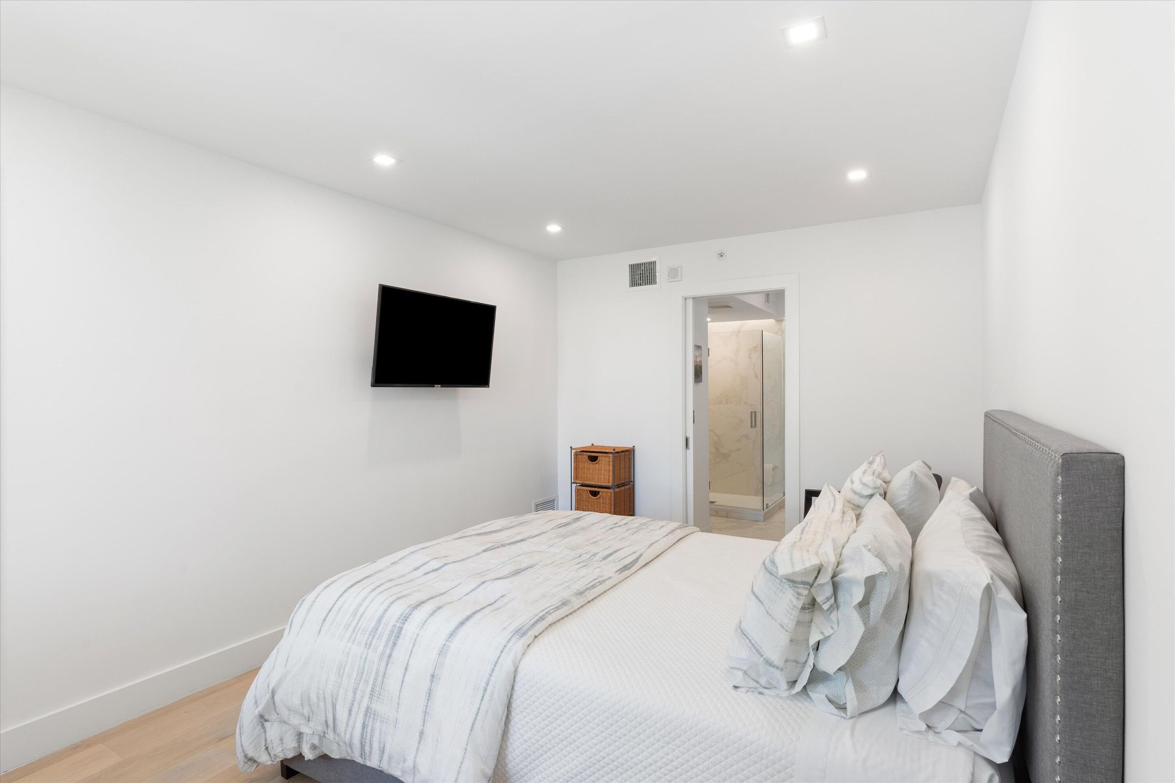 120 SE 5th Avenue 221