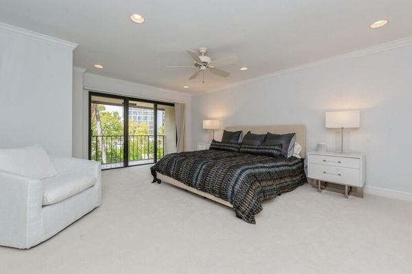 4401 N Ocean Boulevard 16