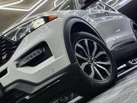 Ford Explorer — foto 6 de 22