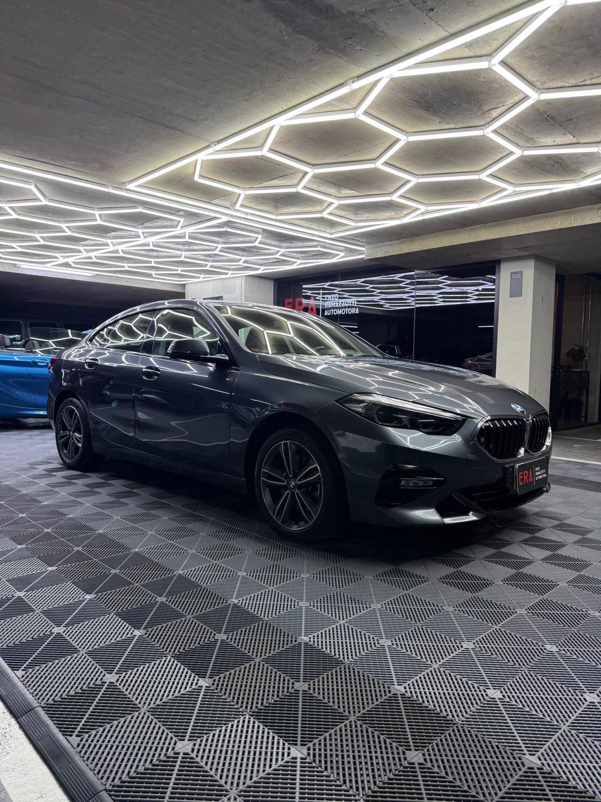 BMW 218