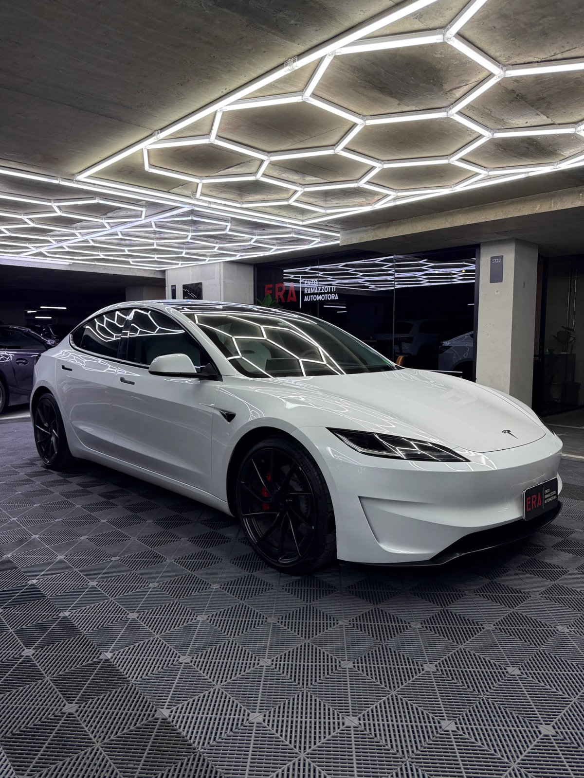 Tesla Model 3 Performance