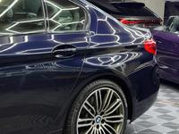 BMW M550 Xdrive — foto 4 de 27