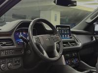 Chevrolet Suburban — foto 14 de 22