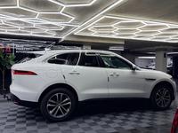 Jaguar F-Pace — foto 10 de 23