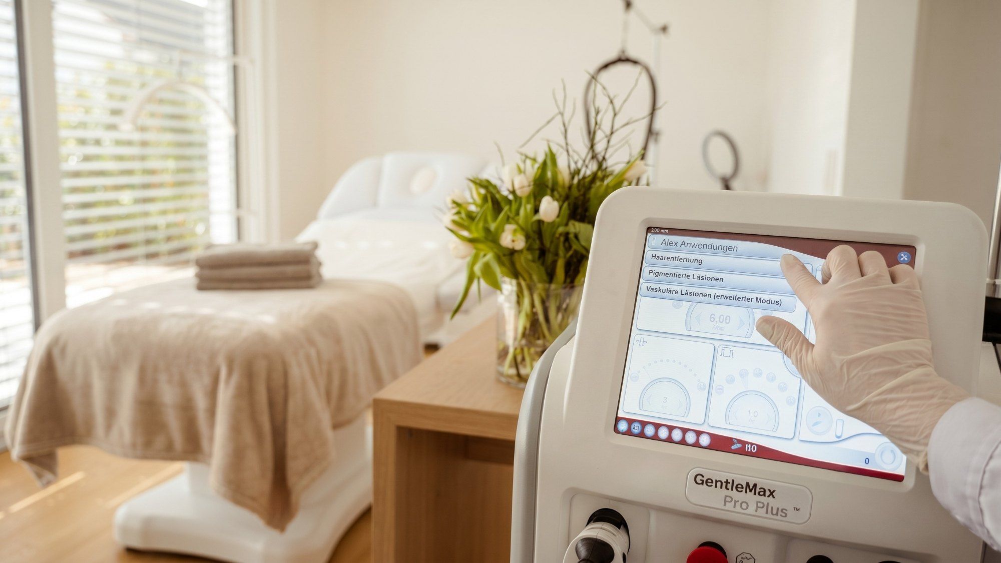 RF-Microneedling bei MySilkSkin