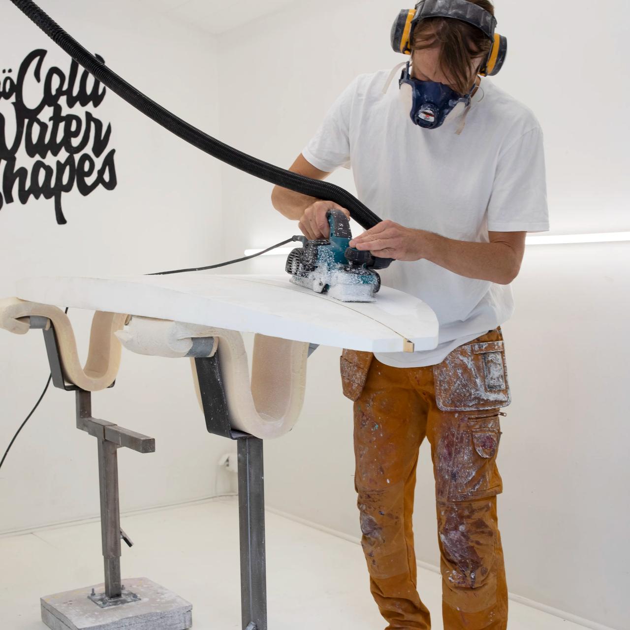 Mattias - Surfboard Shaper
