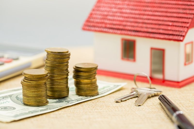 Commercial vs Residential Property: Which Investment Delivers Better Returns?
