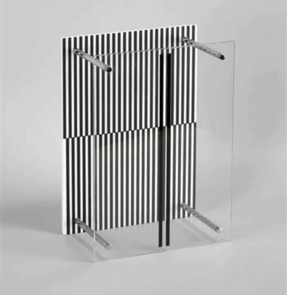 Museo moltiplicato, Permutation by Jesús Soto