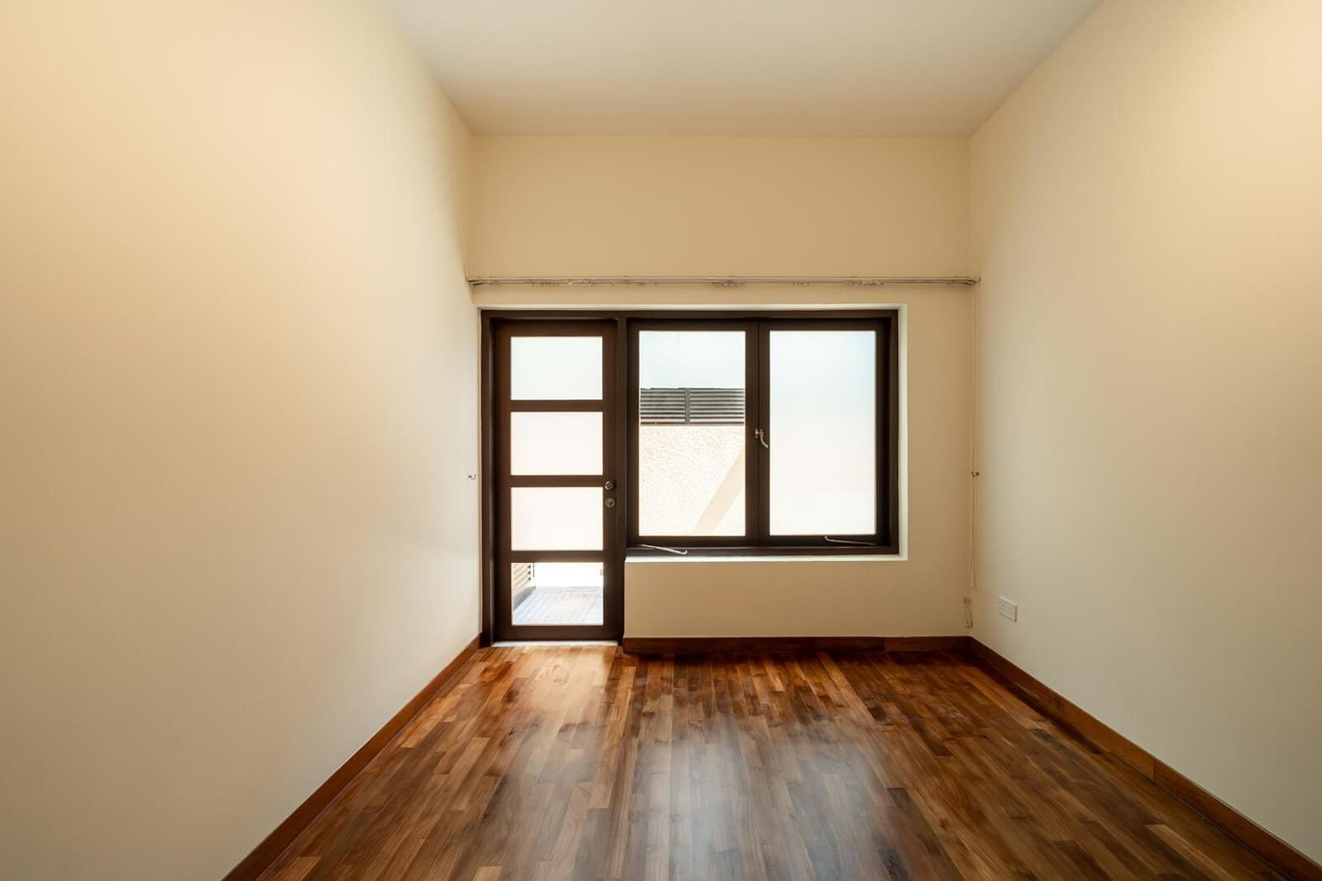 Bungalow House at District 21