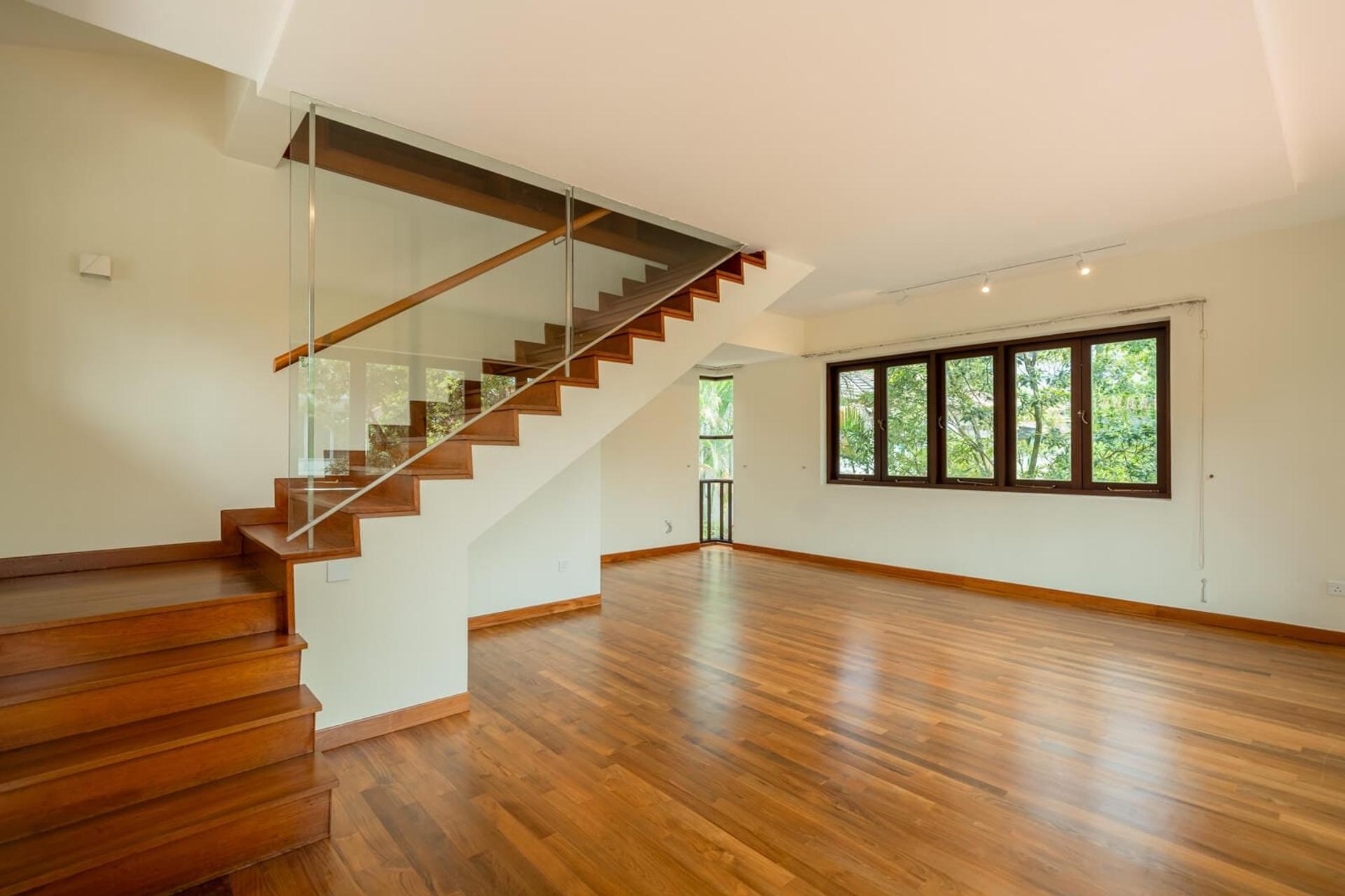 Bungalow House at District 21
