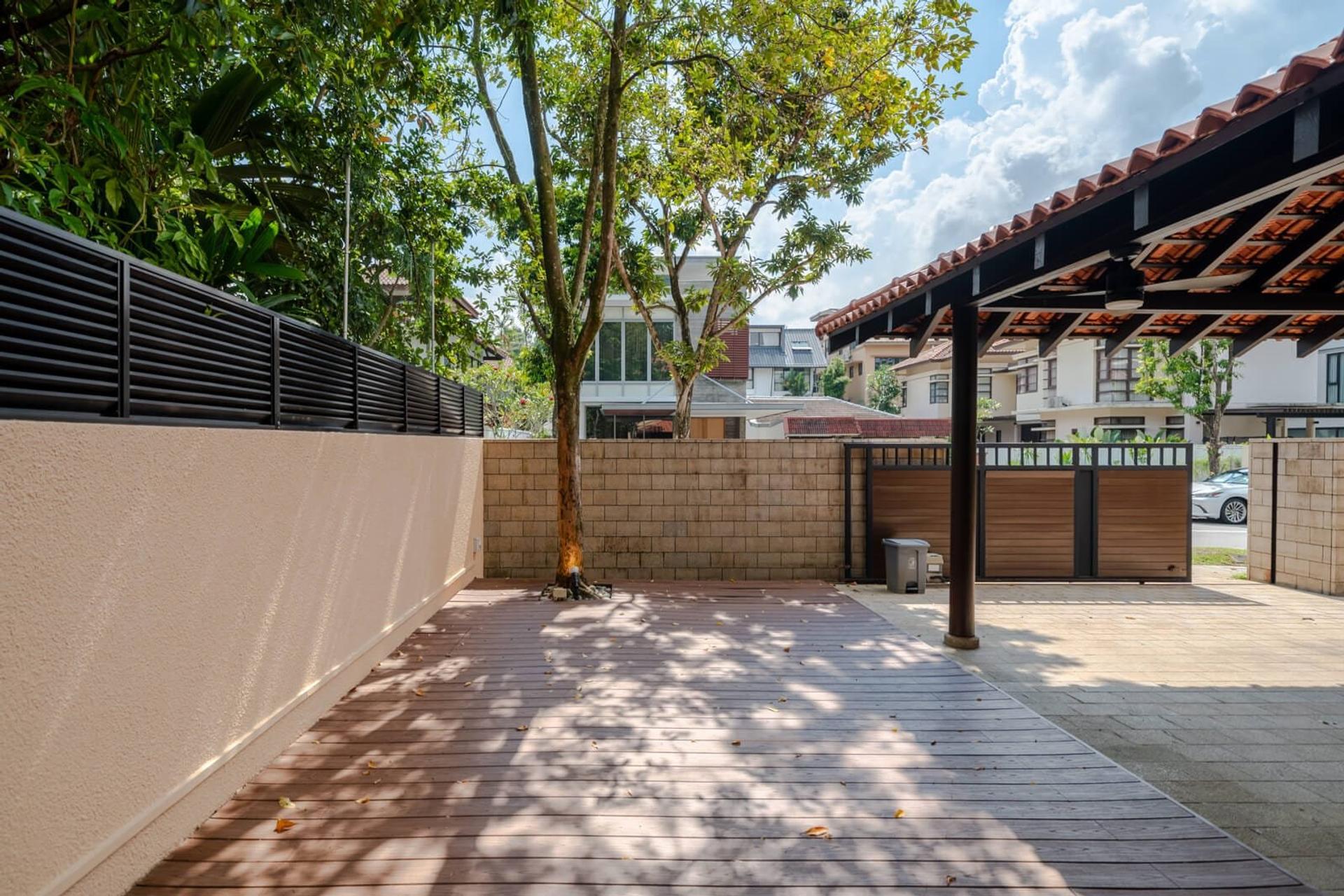 Bungalow House at District 21