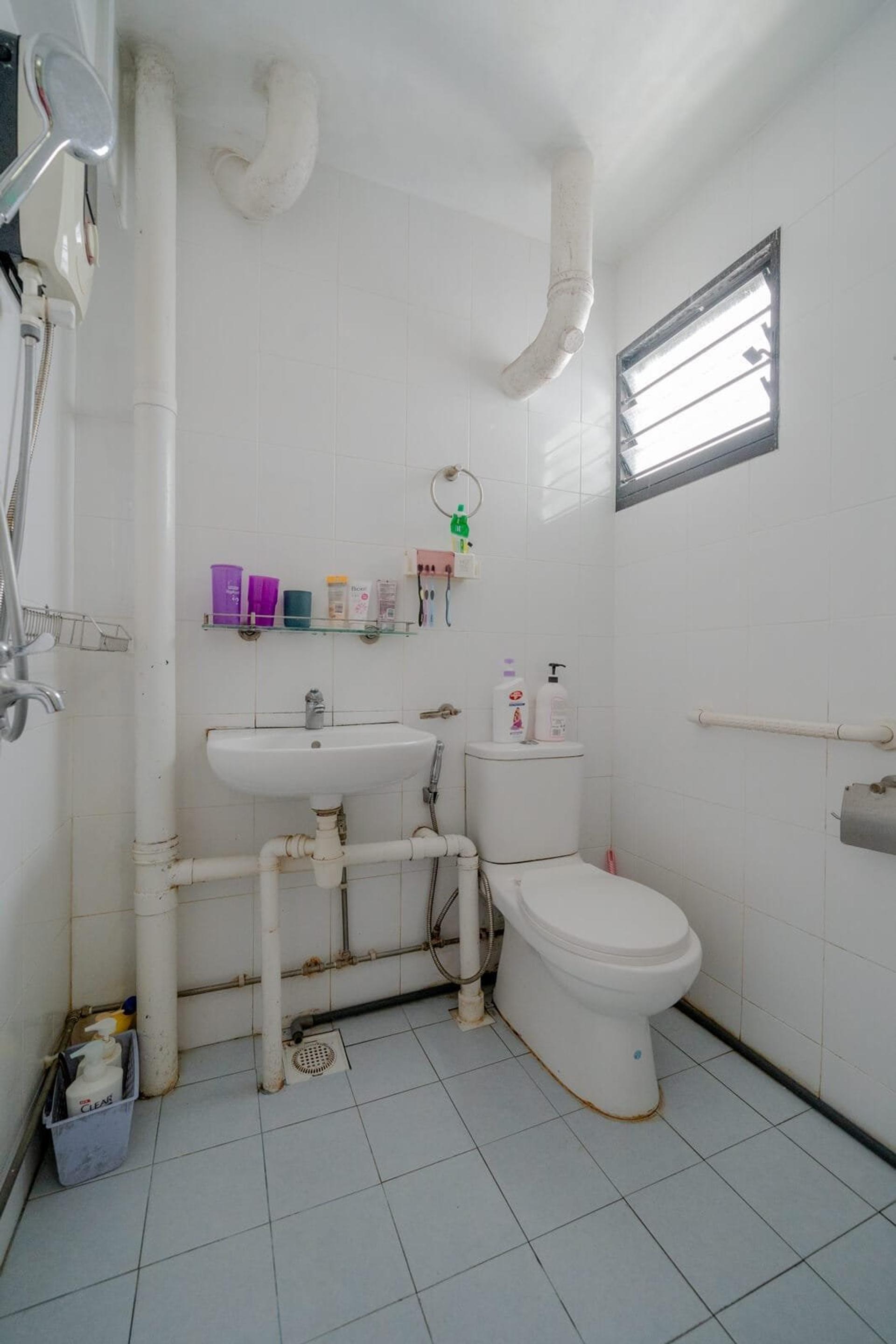 217 Jurong East Street 21