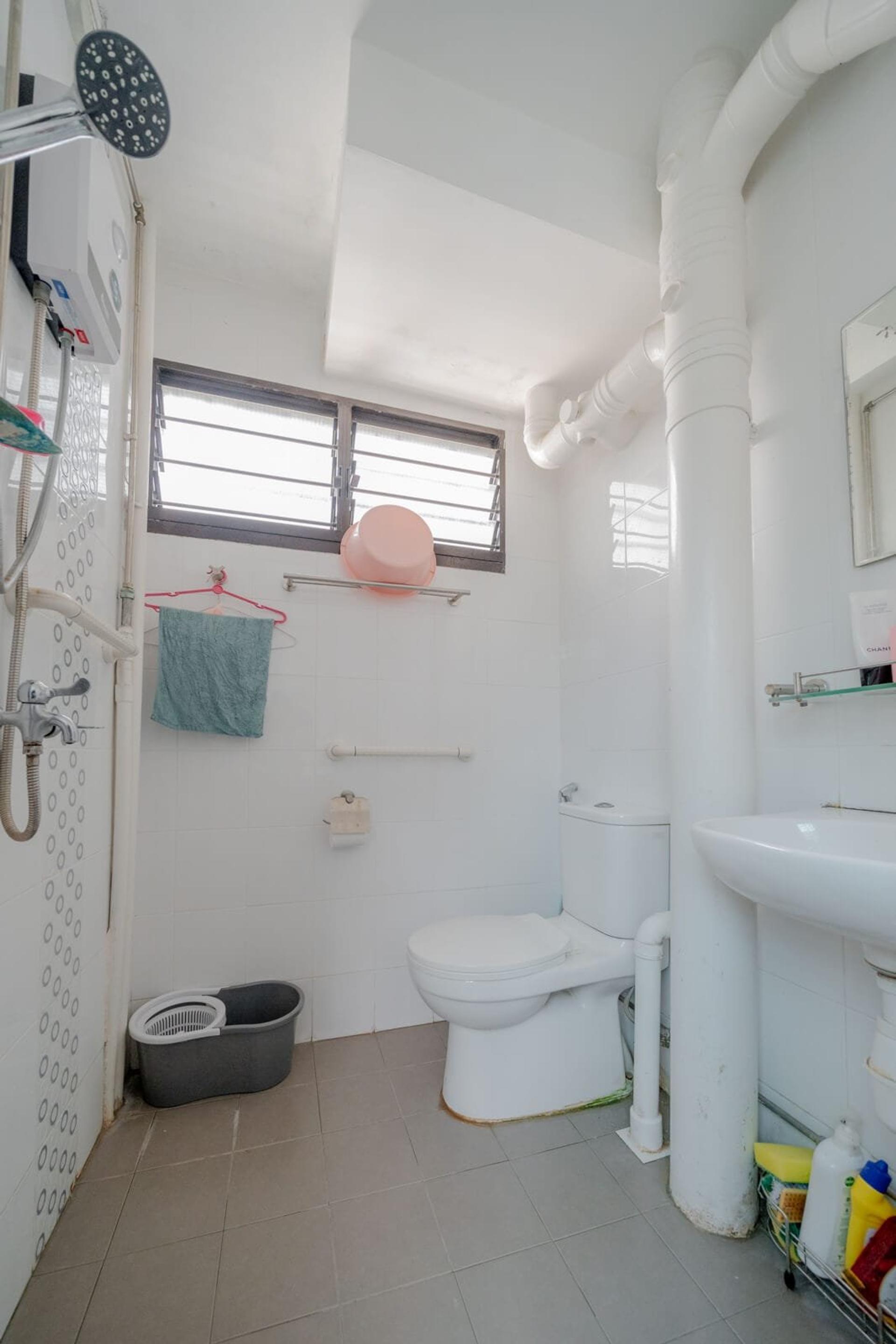 217 Jurong East Street 21