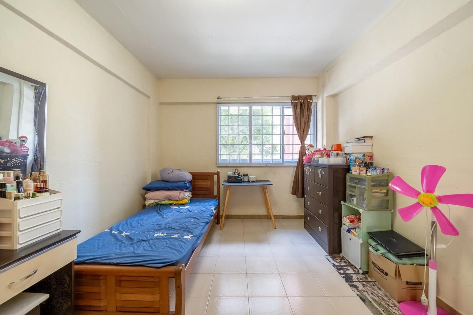 217 Jurong East Street 21