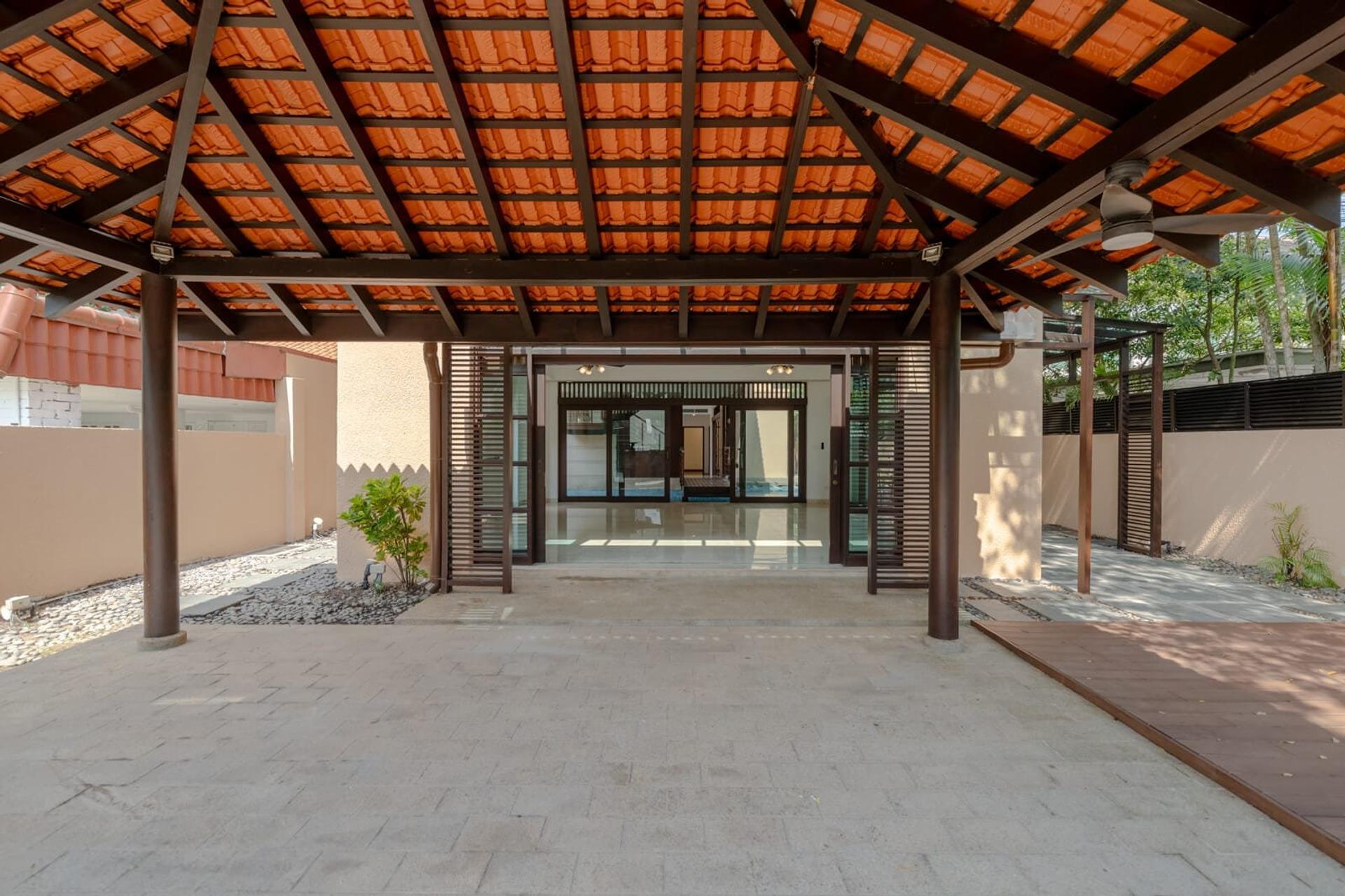 Bungalow House at District 21