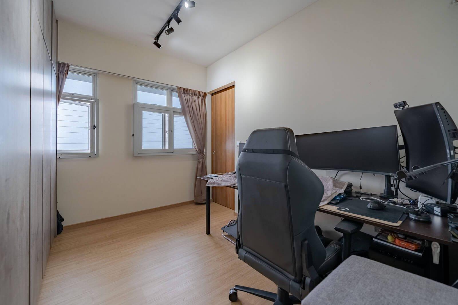 26b Saint George Lane